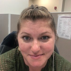 Meet your Posher, Monica